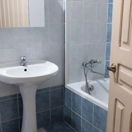 Large Apartment In The Old Town Center *